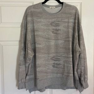 Z Supply Modern Heather Grey Camo Weekender Size Medium